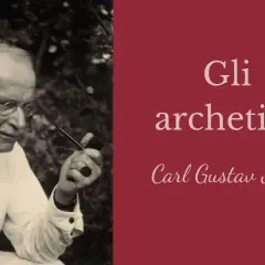 Carl Gustav Jung, con pipa, discute il significato degli archetipi.