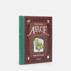 Copertina del libro "Alice al di là dello specchio", con Alice che guarda nel **specchio** in un'ambientazione fiabesca.