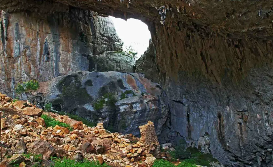 Tiscali - Il villaggio nuragico nascosto che sfida la storia