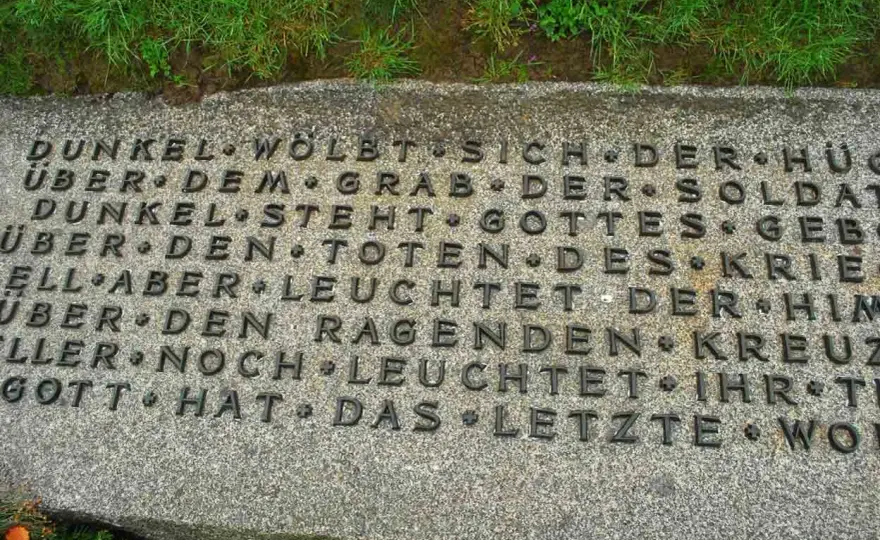 La Cambe - Il cimitero tedesco che fa riflettere sul D-Day