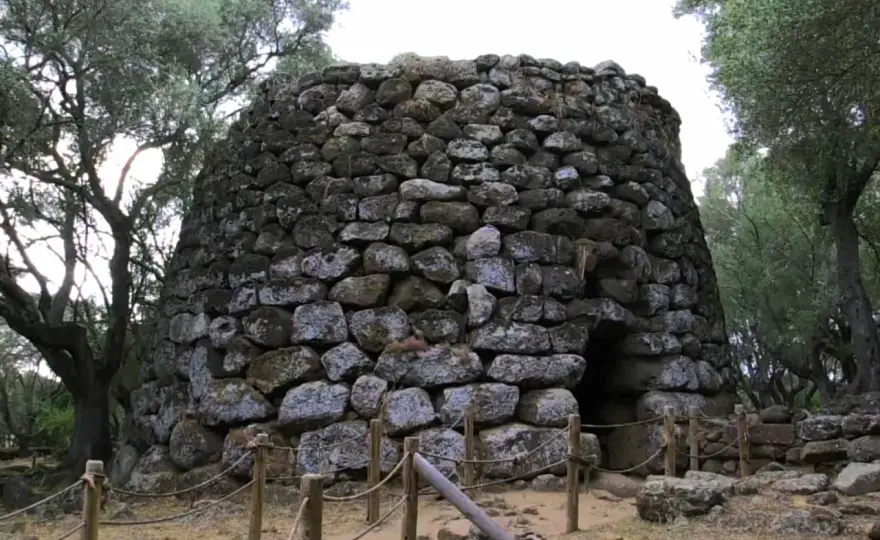 Santa Cristina Nuragica - Il pozzo sacro che svela la Sardegna