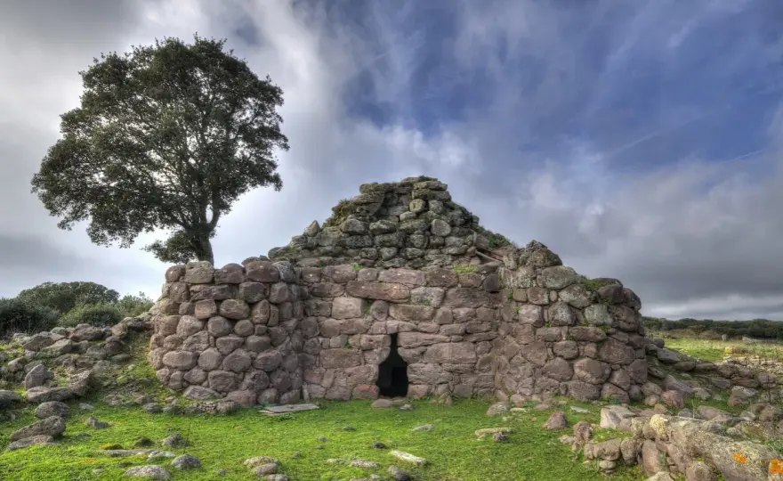 Nuraghe Appiu - Il complesso nuragico che ti sorprenderà