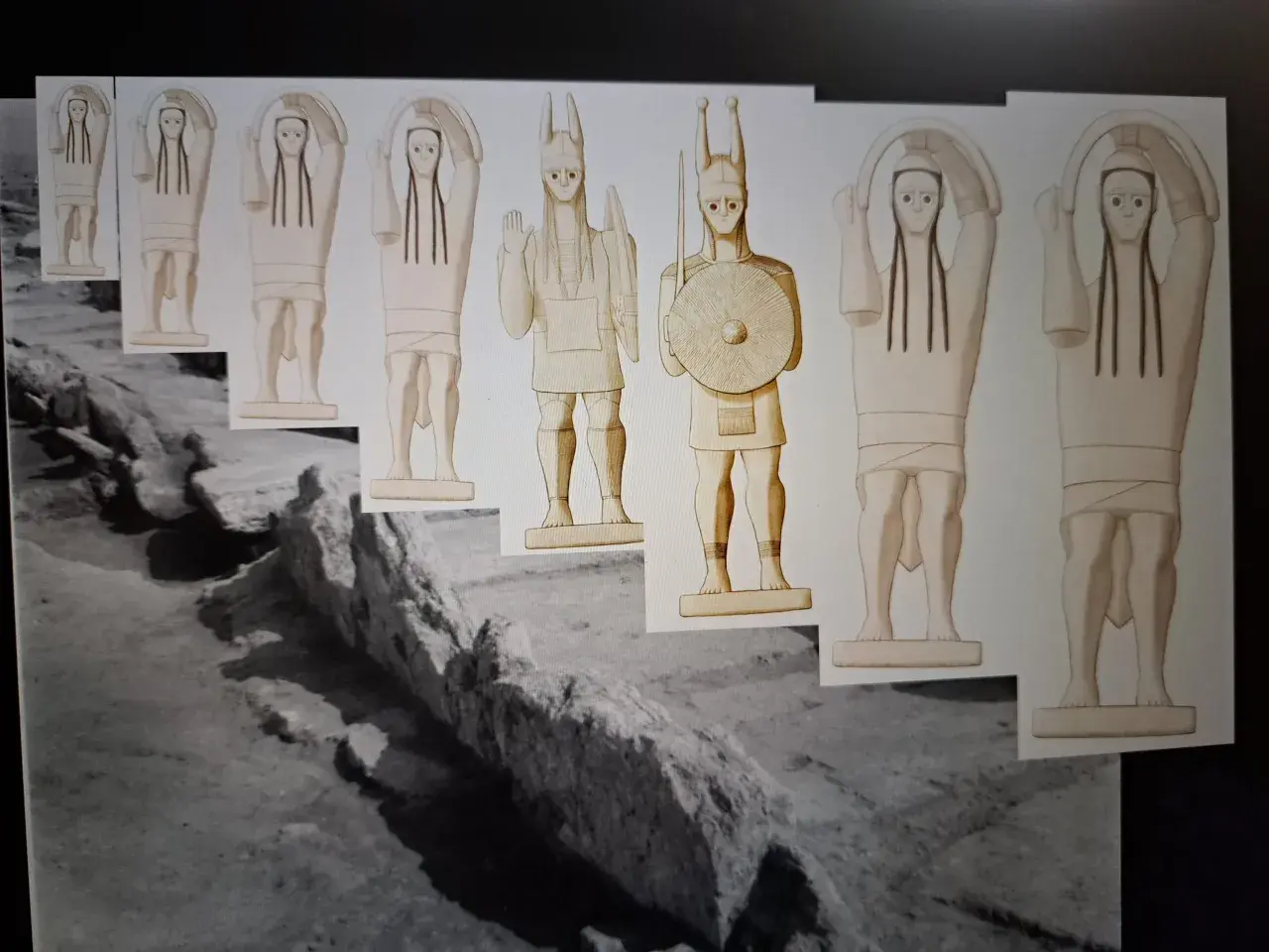 I Giganti di Mont'e Prama, con la loro datazione millenaria, emergono da un sito archeologico.